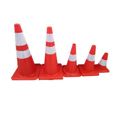 Kopen Hoog zichtbare PVC verkeersveiligheidskegels, waarschuwingsreflecterende wegkegels online vervaardiging