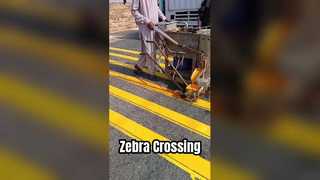 Renovatie van zebrapaden in Pakistan | Gele thermoplastische wegmarkeringsverf